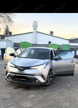 Toyota C-HR Hybrid Flow