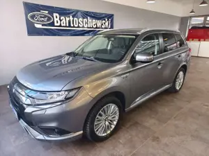 Mitsubishi Outlander PHEV Basis Spirit 4WD