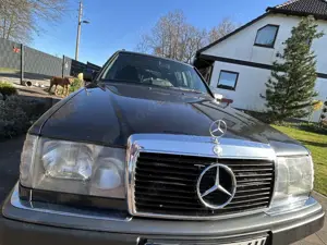 Mercedes-Benz T-Class 124 T 300TD Automatik Oldtimer