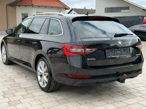 Skoda Superb 2.0 TDI Style*Sthz*AHK*ACC*Virtual*TOP Bild 5