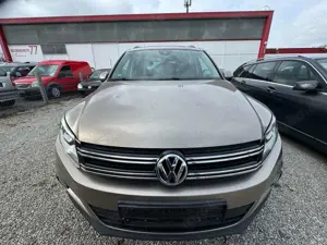Volkswagen Tiguan SportStyle 2.0*KAMERA*BI-XENON*NAVI*TOP ZUSTAND Bild 3