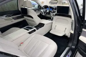BMW 740 Ld xDrive M Sport Chauffeur 4 Sitz Voll