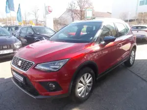 SEAT Arona Xcellence 1.0 TSI DSG + LED + A/C + NAVI