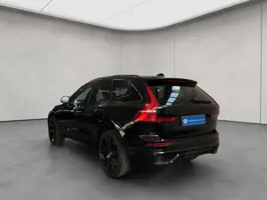 Volvo XC60 XC60 B5 AWD Plus Black-Edition 21'' 360° PilotAssi Bild 3