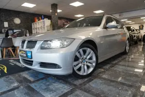 BMW 325 3 Touring 325i/Klimaauto/Aluräder/2.Vorhalte
