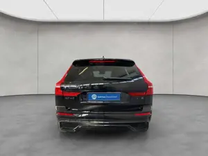 Volvo XC60 XC60 B5 AWD Plus Black-Edition 21'' 360° PilotAssi Bild 4