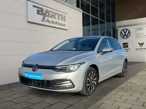 Volkswagen Golf VIII Active eTSI+DSG+NAVI+LED+SITZHEIZ+PDC+