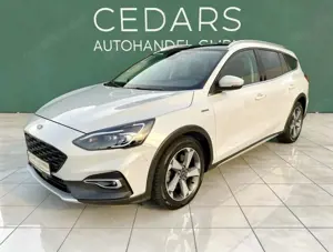 Ford Focus Active Vignale Aut. LED ACC HUD Navi Kamera Pano