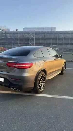 Mercedes-Benz GLC 300 Mercedes-Benz GLC 300 4MATIC Coupé Schiebedach Bild 3