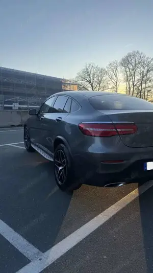 Mercedes-Benz GLC 300 Mercedes-Benz GLC 300 4MATIC Coupé Schiebedach Bild 5