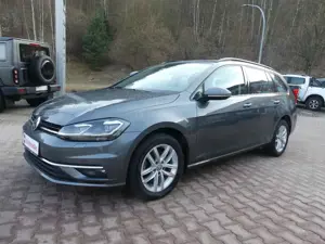 Volkswagen Golf VII Variant 1.6 TDI*Klima*SHZ*PDC*ACC*LED