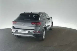 Volkswagen T-Roc 2.0 TDI DSG Goal AHK Navi ACC Bild 2