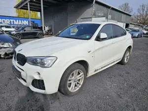 BMW X4 xDrive 30 d M Sportpaket Motor Klappert
