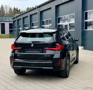 BMW X1 18 i sDrive M Sport*Keyless*LED*Kamera*PDC*SZ Bild 5