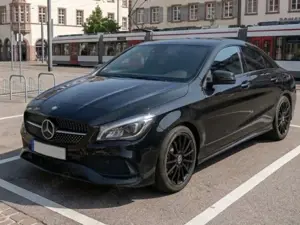 Mercedes-Benz CLA 180 CLA 180 7G-DCT AMG Line