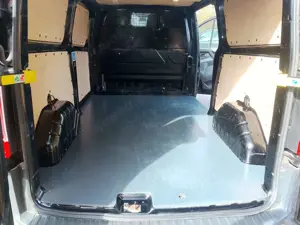 Ford Transit Custom 270 L1H2 LKW VA Trend Bild 3