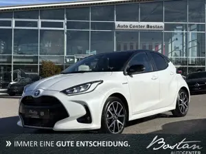 Toyota Yaris 1.5 Hybrid BlackWhite DAB/KAMERA/1.HAND