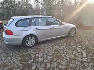 BMW 318 Kombi mit Panoramaschiebedach