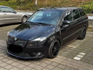 Skoda Fabia 1.4 TSI Combi DSG RS