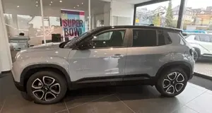 Jeep Avenger Summit Mild-Hybrid Bild 2