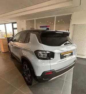 Jeep Avenger Summit Mild-Hybrid Bild 3