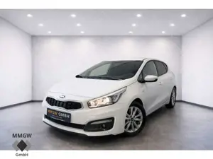 Kia Ceed / cee'd Dream Team Ambiente/SHZ/LHZ/Tel.-Vorb/PDC/Berganfa