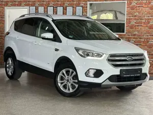 Ford Kuga Titanium-2.0TDCI-Aut.-4x4-Navi-SHZ-Euro6