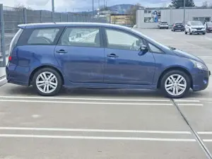 Mitsubishi Grandis 2.4 Invite 7 SItzer HU/AU 03/2028 Orig.115000KM Bild 5