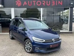 Volkswagen Touran Sound BMT 1.HAND/7-SITZER/ACC/TOT/KAMERA