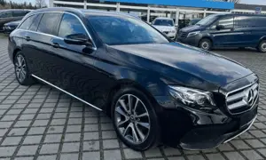 Mercedes-Benz E 200 T Avantgarde Multibeam|AHK|RFK|Park.