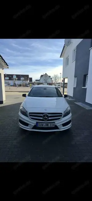 Mercedes-Benz A 200 A 200 CDI AMG Line + Pano.
