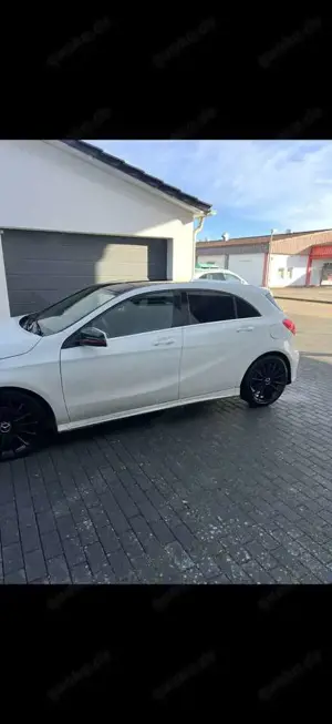 Mercedes-Benz A 200 A 200 CDI AMG Line + Pano. Bild 4