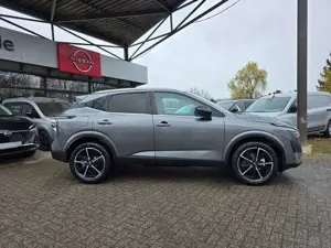 Nissan Qashqai 1.3 DIG-T MHEV Xtronic Tekna Bose Bild 4
