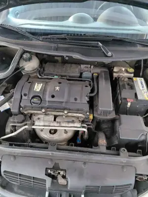 Peugeot 206 CC Platinum Bild 5