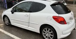 Peugeot 207 1.6 THP 16V 175ch RC