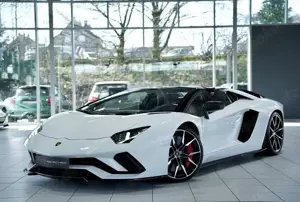 Lamborghini Aventador S Roadster *2.H *Carbon* LIFT* Dt.Fzg* Bild 2