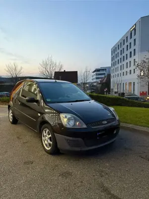 Ford Fiesta Ambiente Bild 2