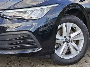 Volkswagen Golf VIII Variant Life 2.0 TDI AHK*RKamera*LED*Nav*A... Bild 3
