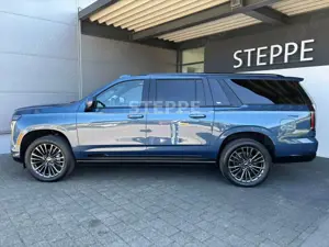 Cadillac Escalade FACELIFT MY26 6.2 V8 ESV Sport Platinum Bild 3