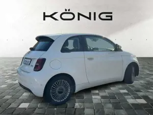 Fiat 500e Base 42 kWh *8-fach bereift* Bild 2