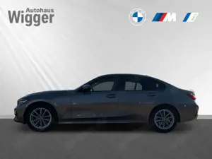 BMW 318 d Advantage Limousine/StandHZ/Navigation/LED Bild 2