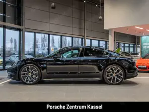 Porsche Taycan Black Edition Soft-Close Panoramadach Bild 2