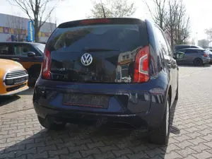 Volkswagen up! high up! BMT eco Bild 4