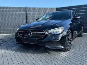 Mercedes-Benz E 300 T AVANTGARDE*9G*K-GO*CAM*NIGHT*WIDE*BURM