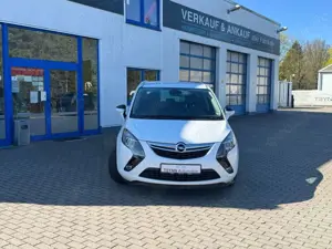 Opel Zafira Tourer C 1.6 CDTI Active ecoFlex Bild 2