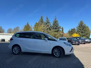 Opel Zafira Tourer C 1.6 CDTI Active ecoFlex Bild 3