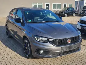 Fiat Tipo S-Design NAVI Kamera Sitzheizung Auspuffanlage