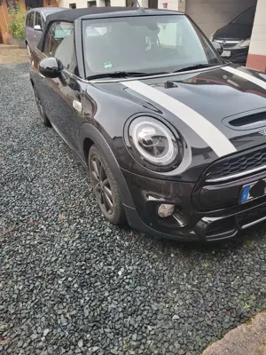 MINI Cooper S Cabrio Mini Cooper S Cabrio Aut. Bild 2