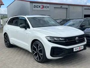 Volkswagen Touareg 3.0TDI 4M R-Line VOLL Black 22" UPE 114T
