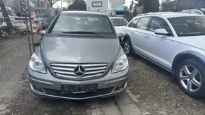 Mercedes-Benz B 200 B 200 (245.233)